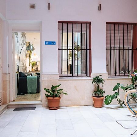 Divi Apartments Martinez Montanes Sevilla Bagian luar foto