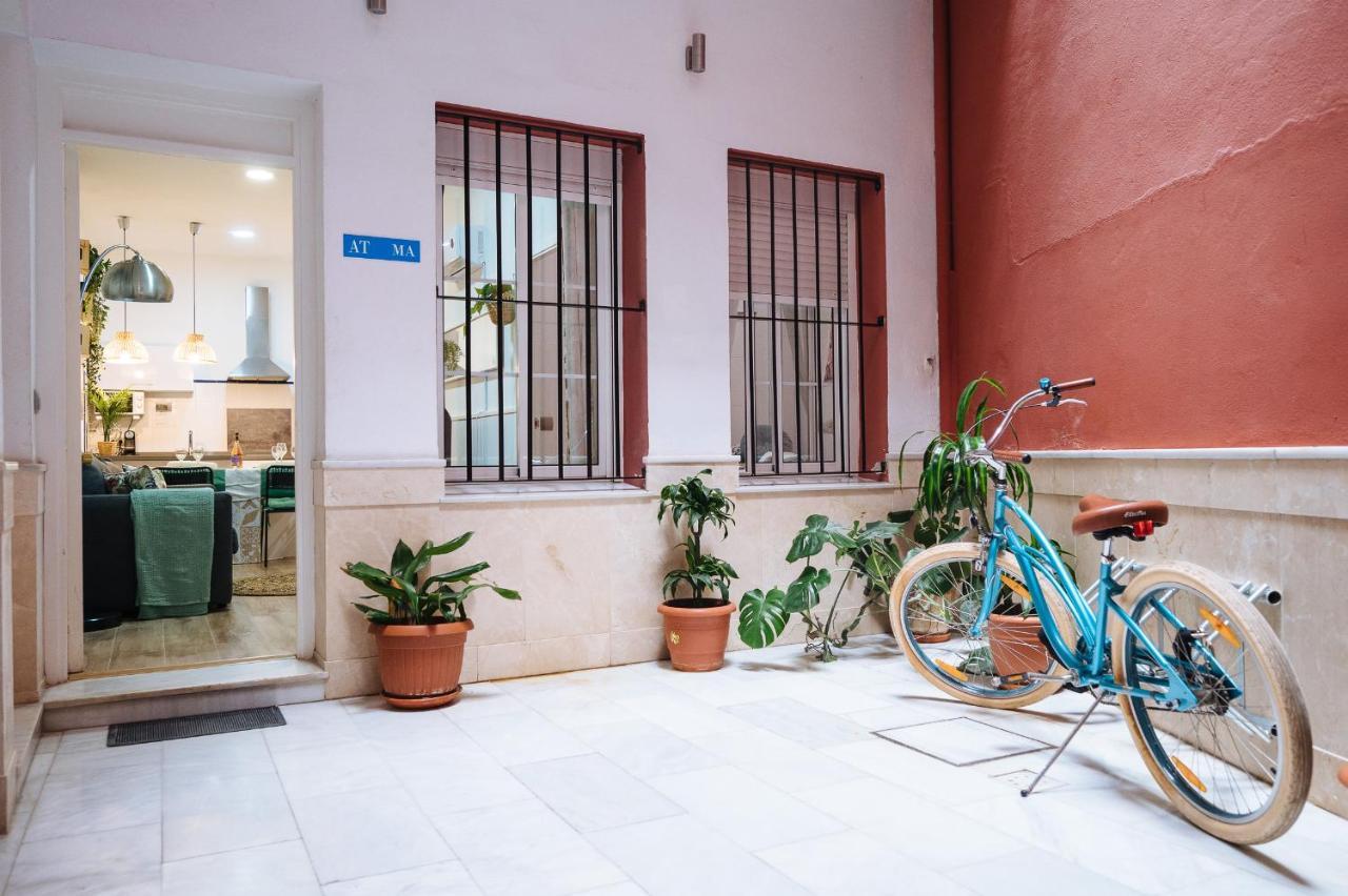 Divi Apartments Martinez Montanes Sevilla Bagian luar foto