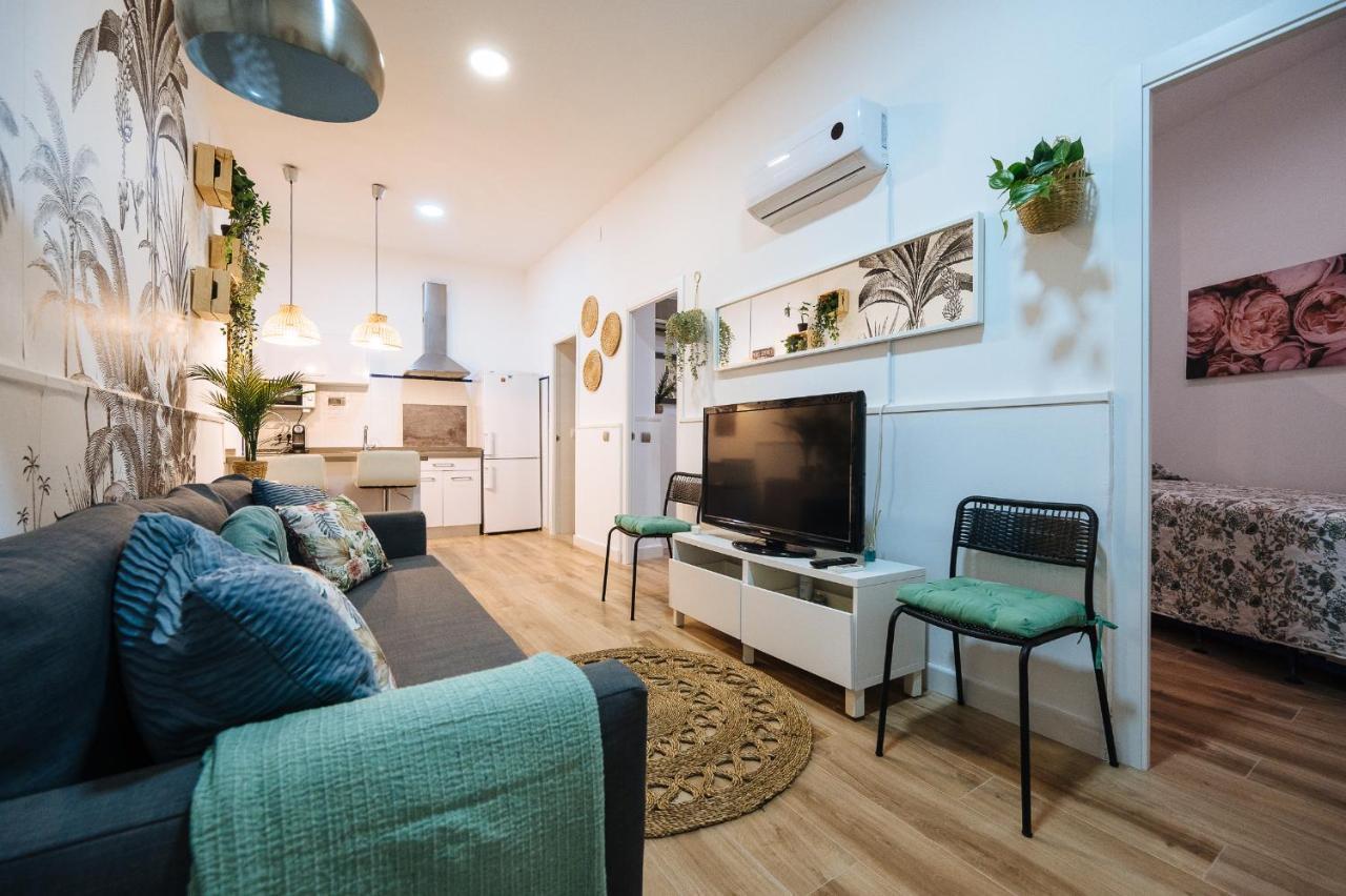 Divi Apartments Martinez Montanes Sevilla Bagian luar foto