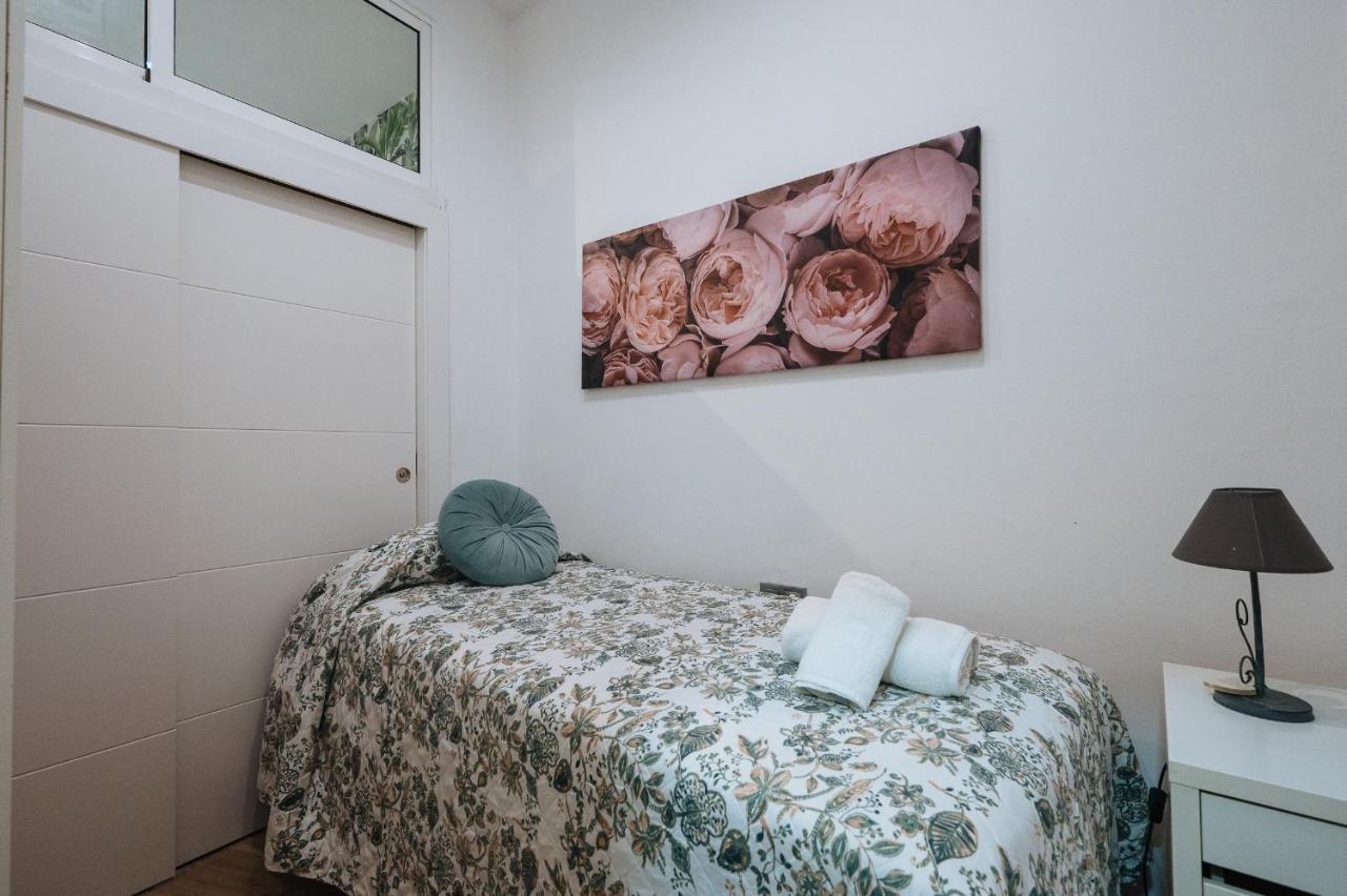 Divi Apartments Martinez Montanes Sevilla Bagian luar foto