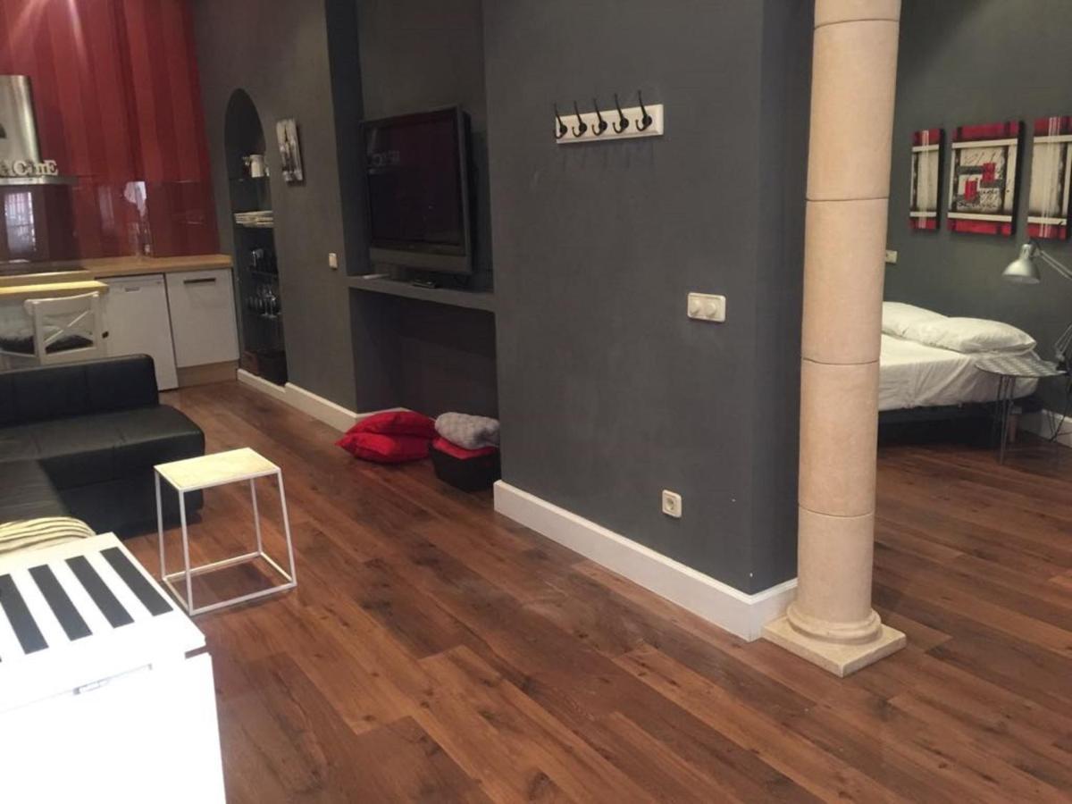 Divi Apartments Martinez Montanes Sevilla Bagian luar foto