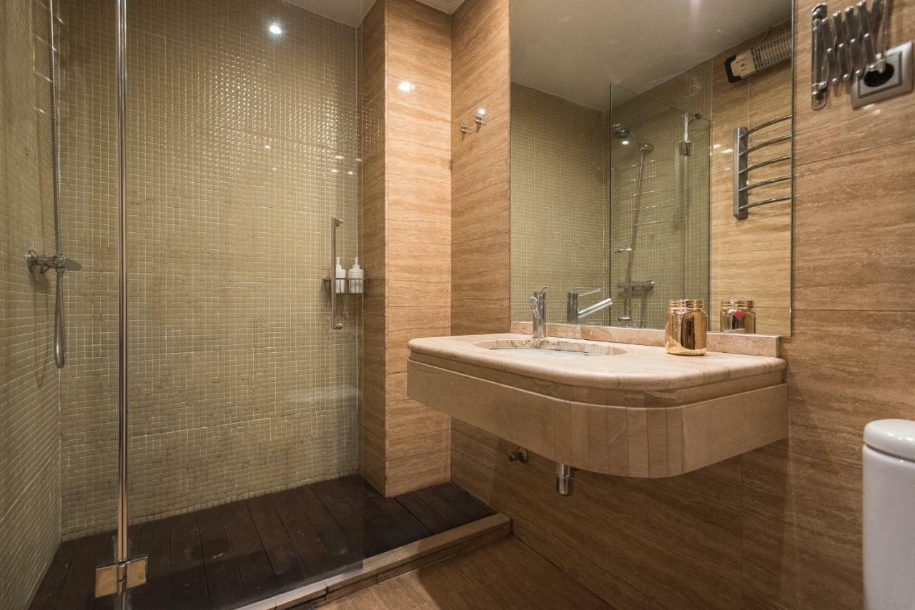 Divi Apartments Martinez Montanes Sevilla Bagian luar foto
