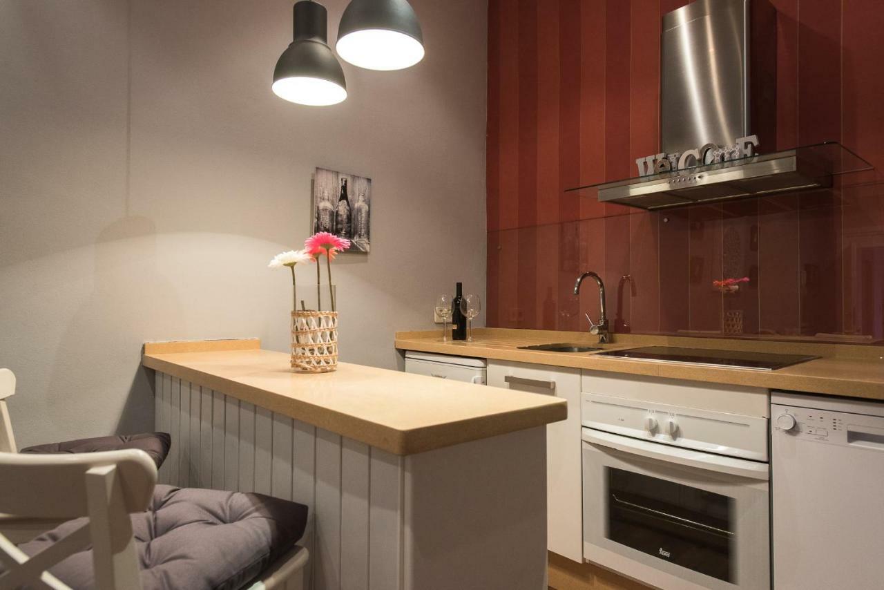 Divi Apartments Martinez Montanes Sevilla Bagian luar foto