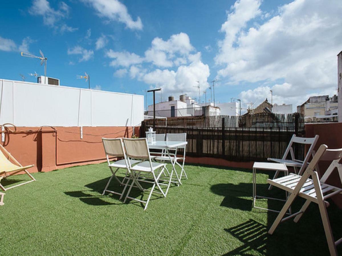 Divi Apartments Martinez Montanes Sevilla Bagian luar foto